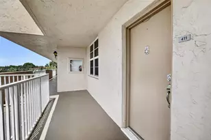 250 Jacaranda Dr, Plantation, FL 33324 - Photo 3