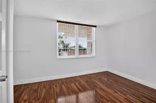 250 Jacaranda Dr, Plantation, FL 33324 - Photo 23