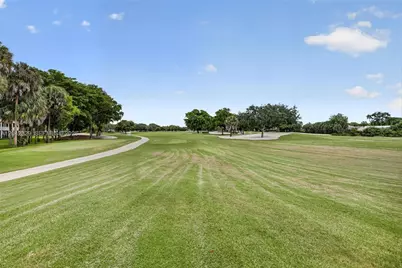 250 Jacaranda Dr #411, Plantation, FL 33324 - Photo 33