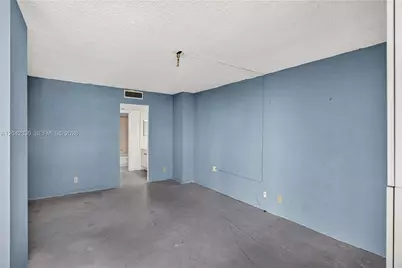 20301 W Country Club Dr #2122, Aventura, FL 33180 - Photo 13