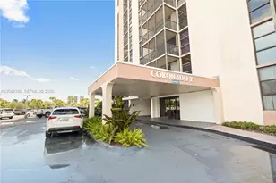 20301 W Country Club Dr, Aventura, FL 33180 - Photo 27