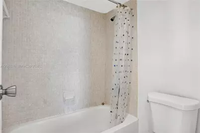 20301 W Country Club Dr #2122, Aventura, FL 33180 - Photo 23