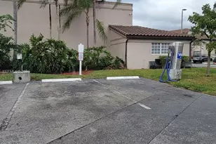 9877 Nob Hill Ln, Sunrise, FL 33351 - Photo 31