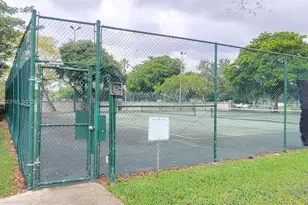9877 Nob Hill Ln, Sunrise, FL 33351 - Photo 35