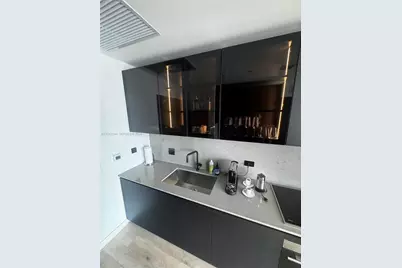 20 NE 11th St #4604, Miami, FL 33132 - Photo 11