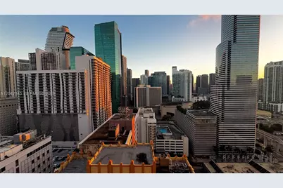 151 SE 1st St #2205, Miami, FL 33131 - Photo 29