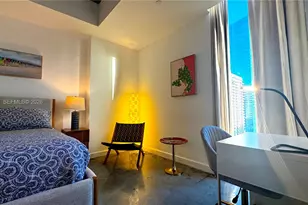 151 SE 1st St, Miami, FL 33131 - Photo 13
