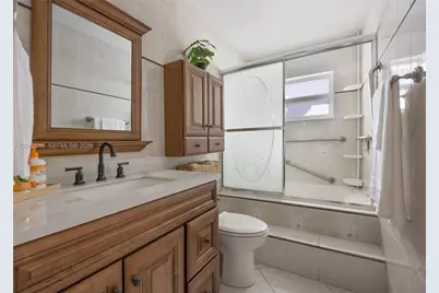 8350 NW 27th Pl, Sunrise, FL 33322 - Photo 15