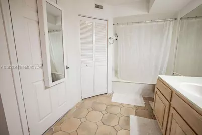 1280 S Alhambra Cir #2214, Coral Gables, FL 33146 - Photo 15