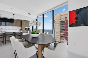 20 NE 11th St, Miami, FL 33132 - Photo 37