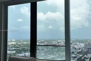 20 NE 11th St, Miami, FL 33132 - Photo 13