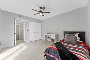 11867 SW 13th Ct, Davie, FL 33325 - Photo 25