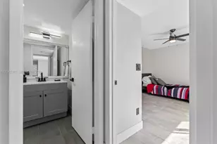 11867 SW 13th Ct, Davie, FL 33325 - Photo 29