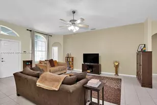 2405 SE 5th Ct, Homestead, FL 33033 - Photo 11