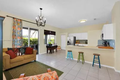2405 SE 5th Ct, Homestead, FL 33033 - Photo 15