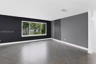 121 NE 18th St, Homestead, FL 33030 - Photo 15