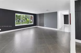121 NE 18th St, Homestead, FL 33030 - Photo 13
