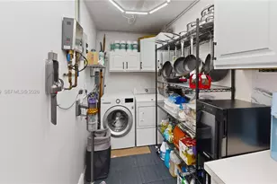 121 NE 18th St, Homestead, FL 33030 - Photo 45
