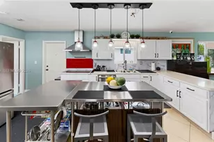 121 NE 18th St, Homestead, FL 33030 - Photo 23