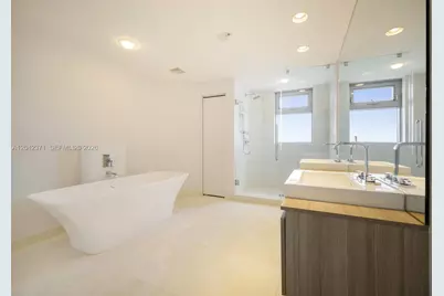 17301 Biscayne Blvd #1704, North Miami Beach, FL 33160 - Photo 27