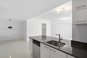 350 S Miami Ave, Miami, FL 33130 - Photo 7