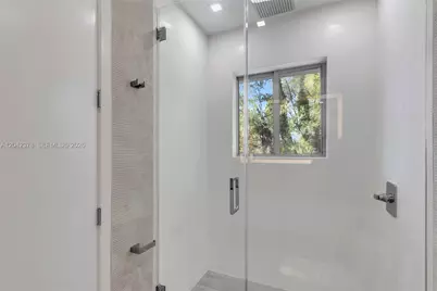 3204 Plaza St, Miami, FL 33133 - Photo 25