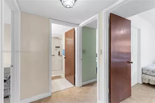 1800 W 54th St, Hialeah, FL 33012 - Photo 17