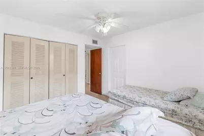 1800 W 54th St #209, Hialeah, FL 33012 - Photo 21
