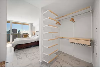 1750 N Bayshore Dr #5212, Miami, FL 33132 - Photo 9