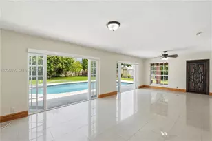 8197 W 14th Ct, Hialeah, FL 33014 - Photo 23