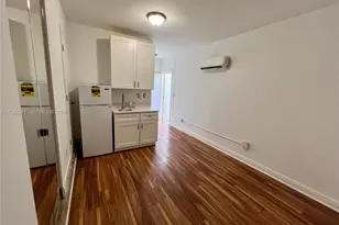 8130 NW 12th St, Pembroke Pines, FL 33024 - Photo 9