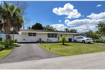 8130 NW 12th St, Pembroke Pines, FL 33024 - Photo 1