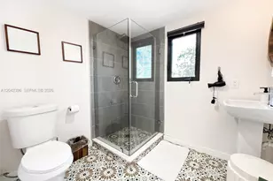 1240 NE 17th Ave, Fort Lauderdale, FL 33304 - Photo 13