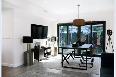 1240 NE 17th Ave #1, Fort Lauderdale, FL 33304 - Photo 1