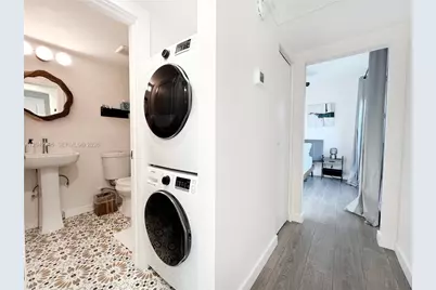 1240 NE 17th Ave #1, Fort Lauderdale, FL 33304 - Photo 29