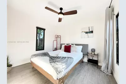 1240 NE 17th Ave #1, Fort Lauderdale, FL 33304 - Photo 27