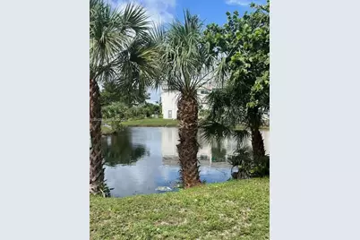 8285 Sunrise Lakes Blvd #106, Sunrise, FL 33322 - Photo 7