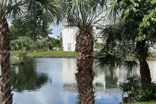 8285 Sunrise Lakes Blvd, Sunrise, FL 33322 - Photo 7