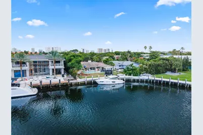 496 Holiday Dr, Hallandale Beach, FL 33009 - Photo 9