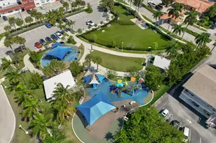 496 Holiday Dr, Hallandale Beach, FL 33009 - Photo 17