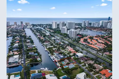 496 Holiday Dr, Hallandale Beach, FL 33009 - Photo 5