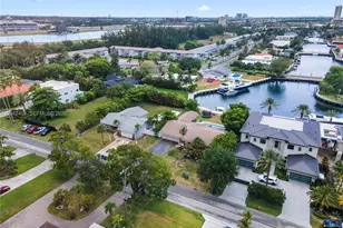 496 Holiday Dr, Hallandale Beach, FL 33009 - Photo 11