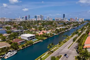 496 Holiday Dr, Hallandale Beach, FL 33009 - Photo 13