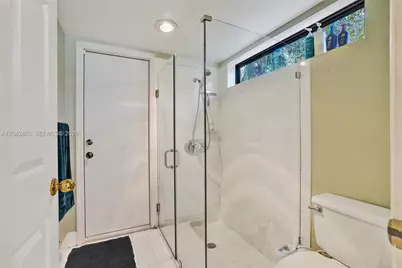 9355 NW 18th Pl, Plantation, FL 33322 - Photo 23