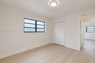 1670 W 42nd St, Hialeah, FL 33012 - Photo 21
