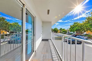 1670 W 42nd St, Hialeah, FL 33012 - Photo 39