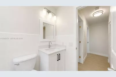 1670 W 42nd St #1672, Hialeah, FL 33012 - Photo 23