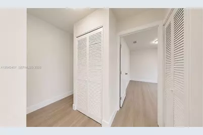 1670 W 42nd St #1672, Hialeah, FL 33012 - Photo 17