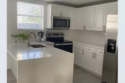 5245 NW 112th Ave #8, Doral, FL 33178 - Photo 5