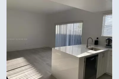 5245 NW 112th Ave #8, Doral, FL 33178 - Photo 9